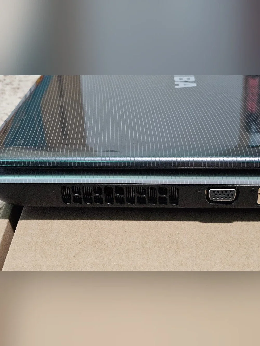 Toshiba Satellite Laptop PC L505D-ES5025 W/ Charger - No Display - Parts/Repair
